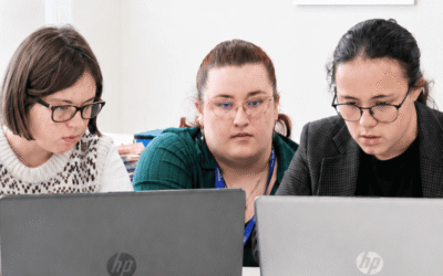 ¿Qué son las adaptaciones curriculares y quién puede solicitarlas?